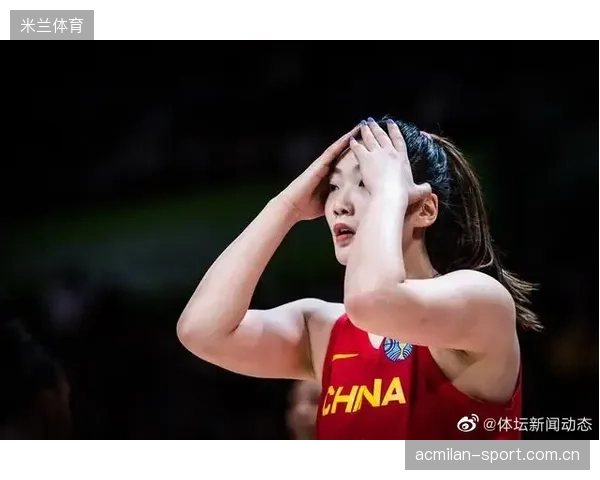 李梦降薪续约四川：背后的坚韧与勇气，篮球精神的完美诠释