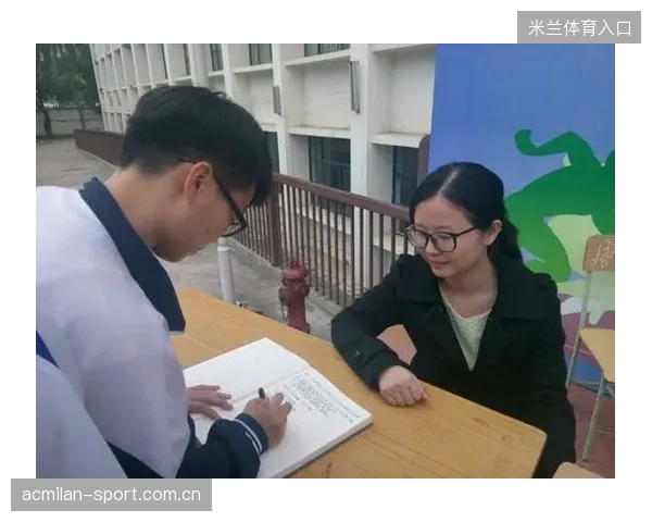 格劳在海港传球线路：如何将“传球”转化为“传播”——海港传球的智慧与策略